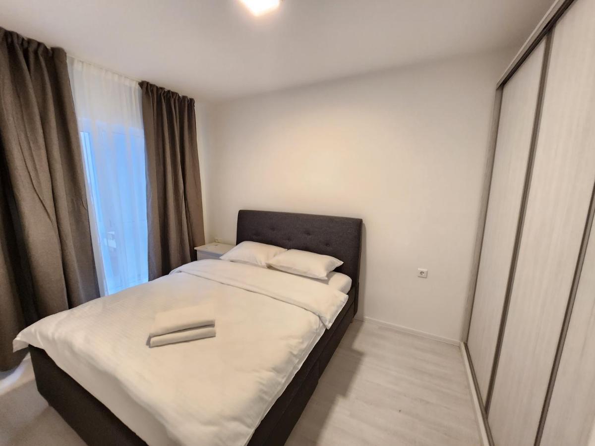 Grand Look & Best Location For Business On בוקרשט מראה חיצוני תמונה
